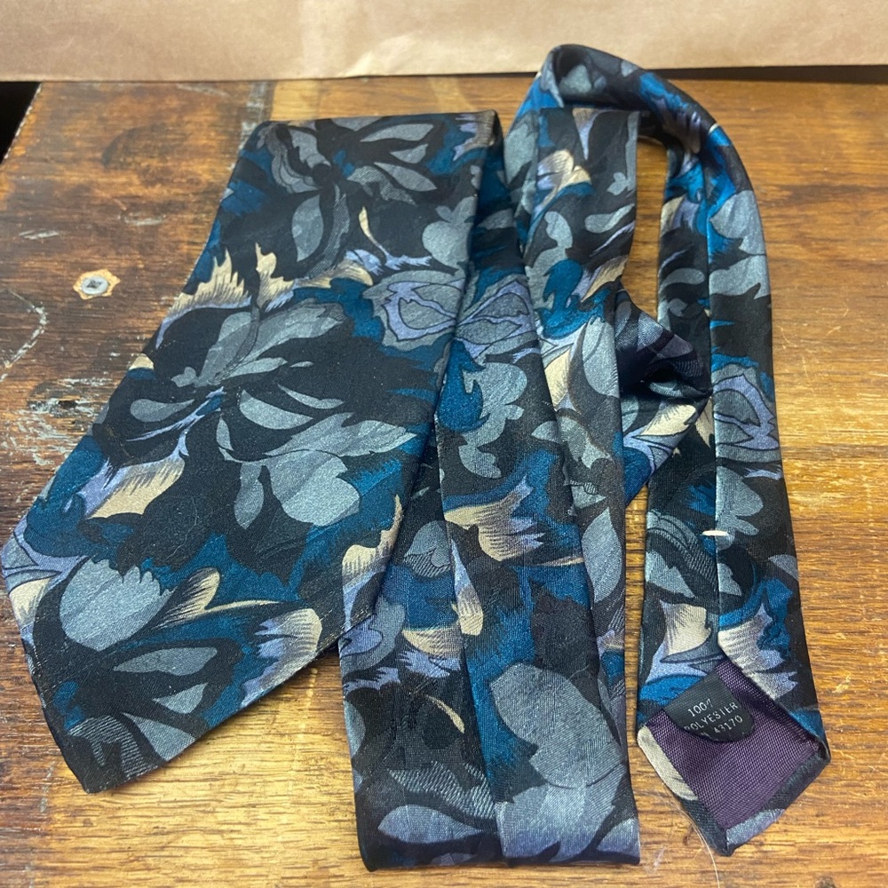 Vintage Oleg Cassini floral men’s neck tie summer Office wear